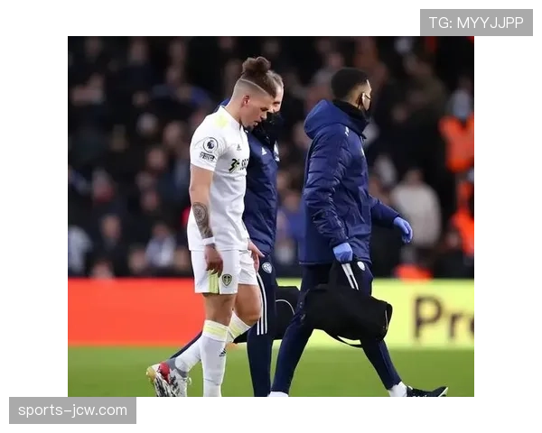 芒特终结进球荒助攻立功 曼联击退桑德兰升班马化身英超护林员